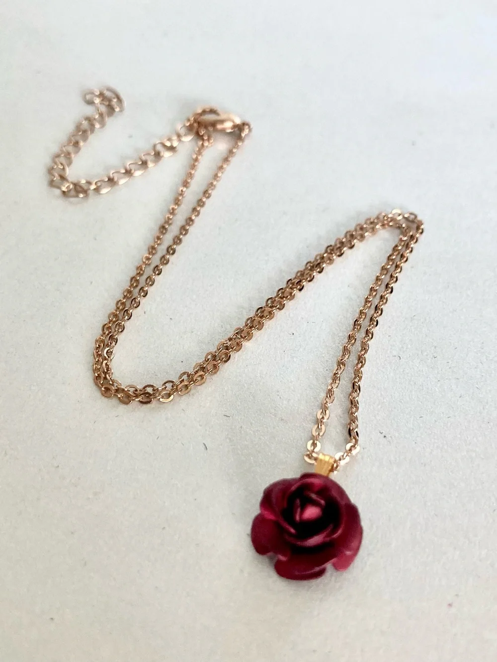 N/A delicate gold